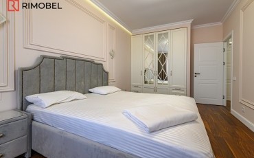 Paturi și noptiere
